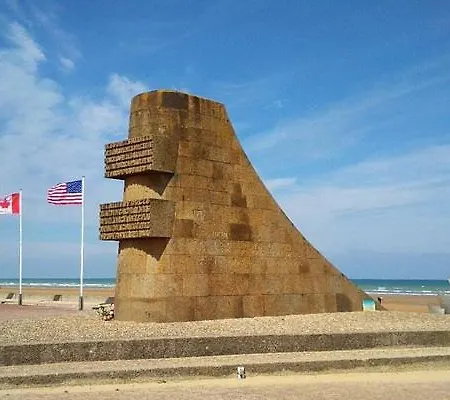 Omaha Vue Les Braves Bed & Breakfast *